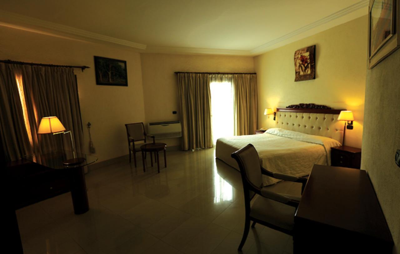 Palace Hotel Wagadugu Zewnętrze zdjęcie