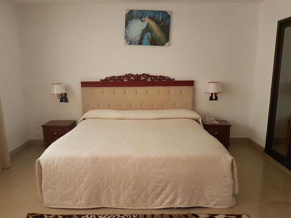 Palace Hotel Wagadugu Zewnętrze zdjęcie