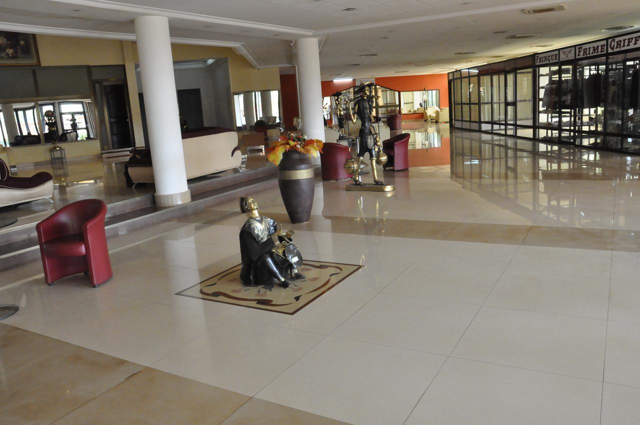 Palace Hotel Wagadugu Zewnętrze zdjęcie
