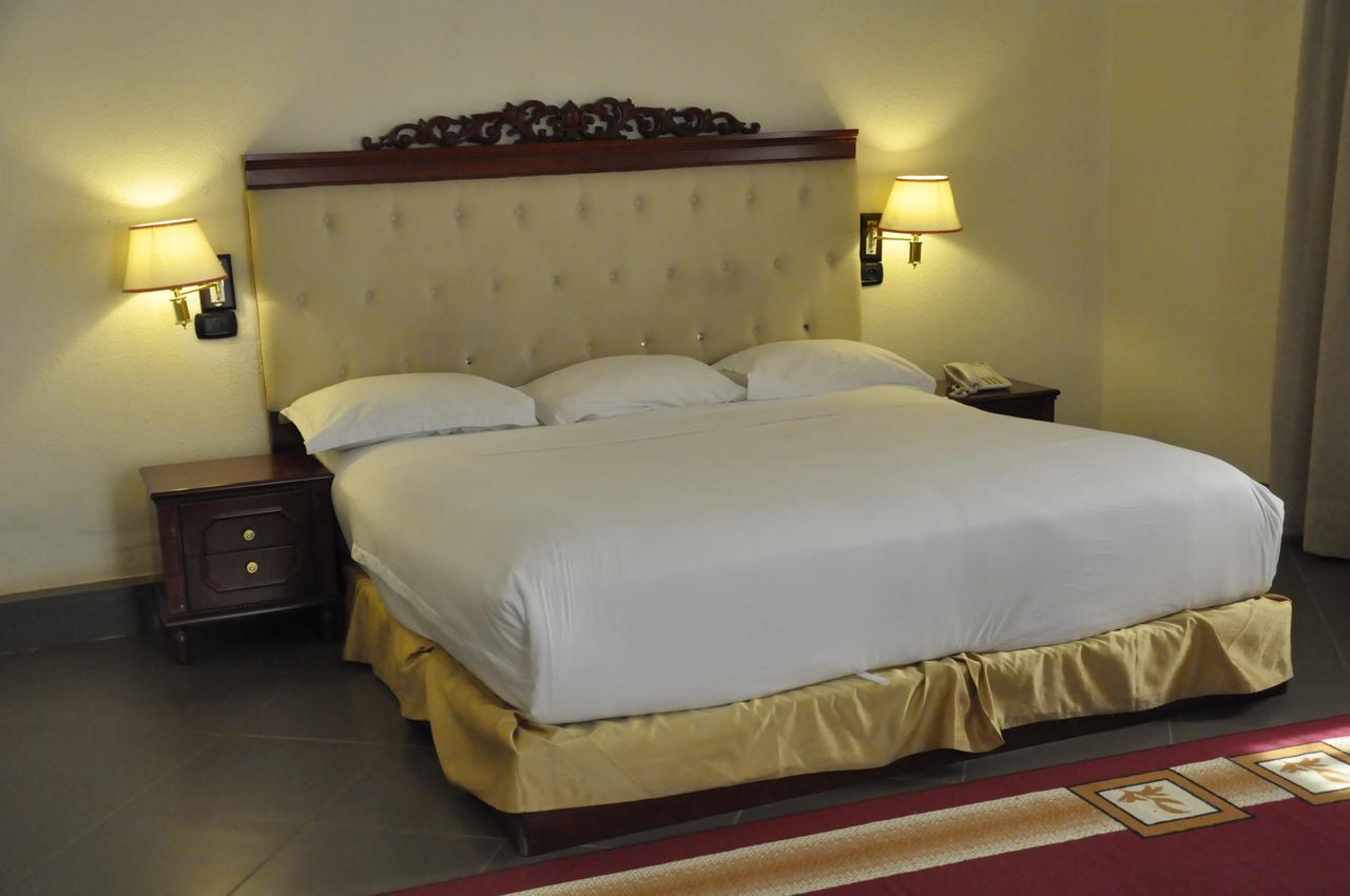 Palace Hotel Wagadugu Zewnętrze zdjęcie